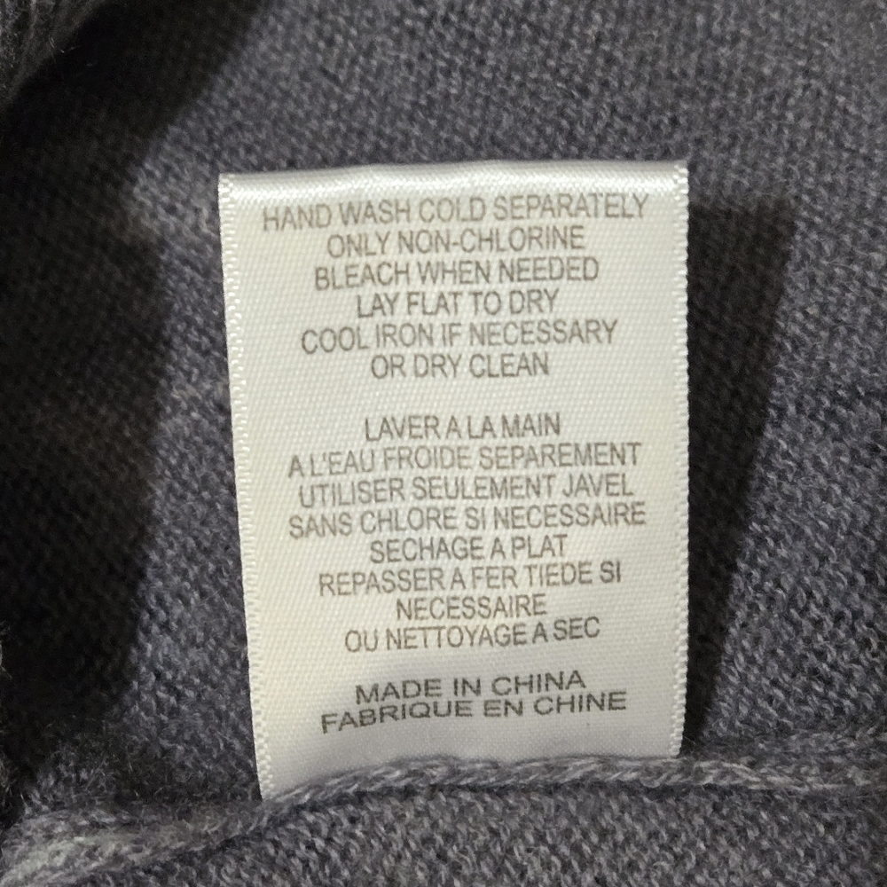 EQUIPMENT FEMME 100% Cashmere Gray Blue Floral Sweater Snake Print Sleeves Large - Picture 15 of 16